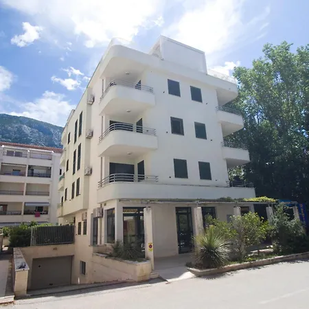 Vano Apartman Makarska